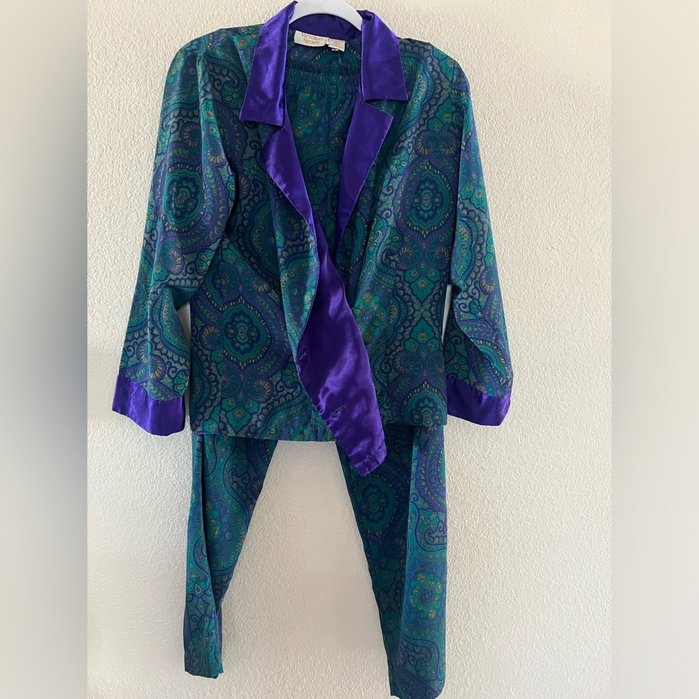 Vintage Victoria’s Secret Gold Label Pajama Set